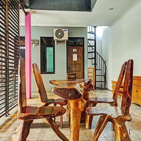 Super Oyo 90187 Puri Allisa Syariah Serang Luaran gambar