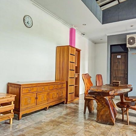 Super Oyo 90187 Puri Allisa Syariah Serang Luaran gambar