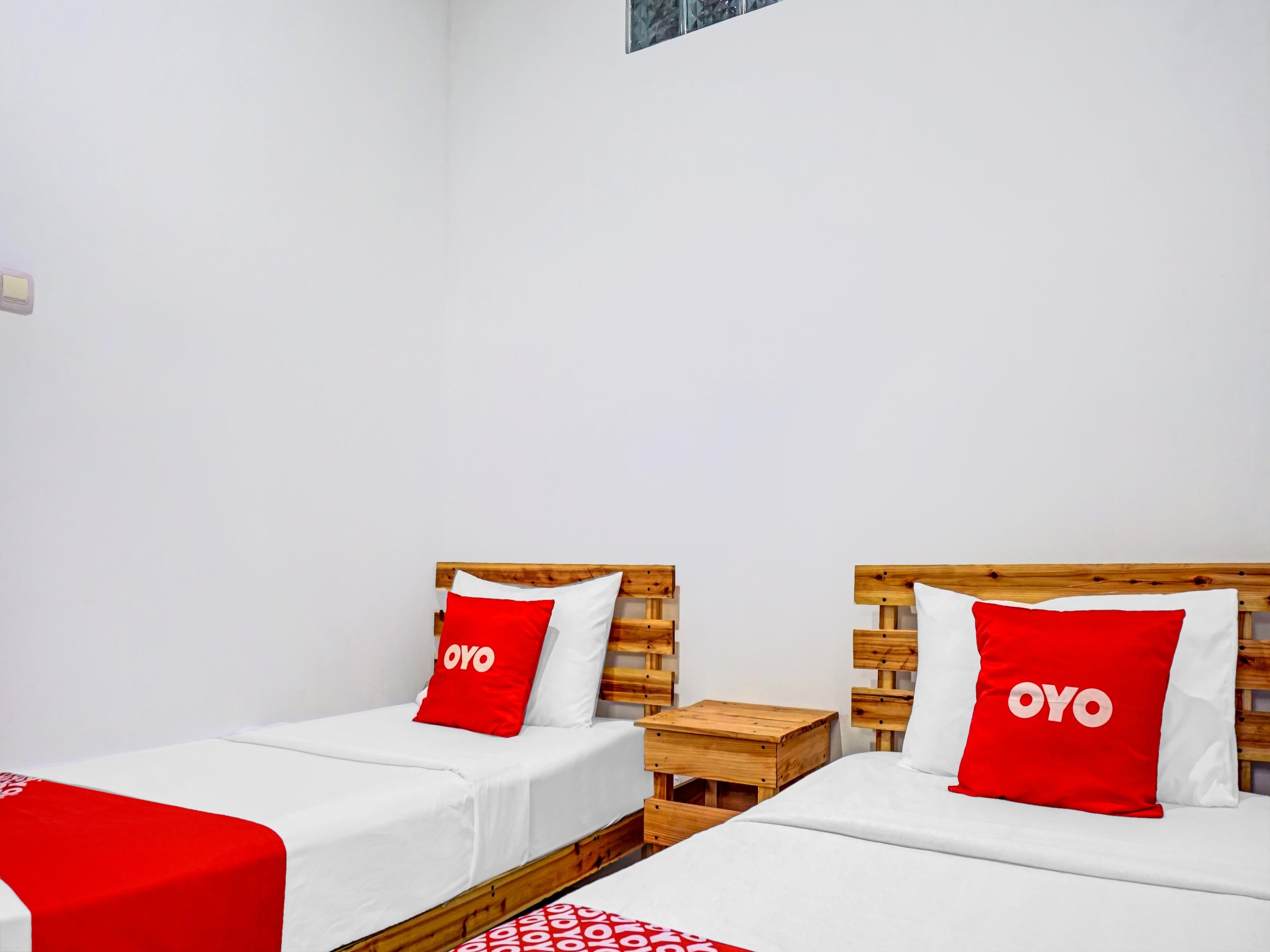 Super Oyo 90187 Puri Allisa Syariah Serang Luaran gambar
