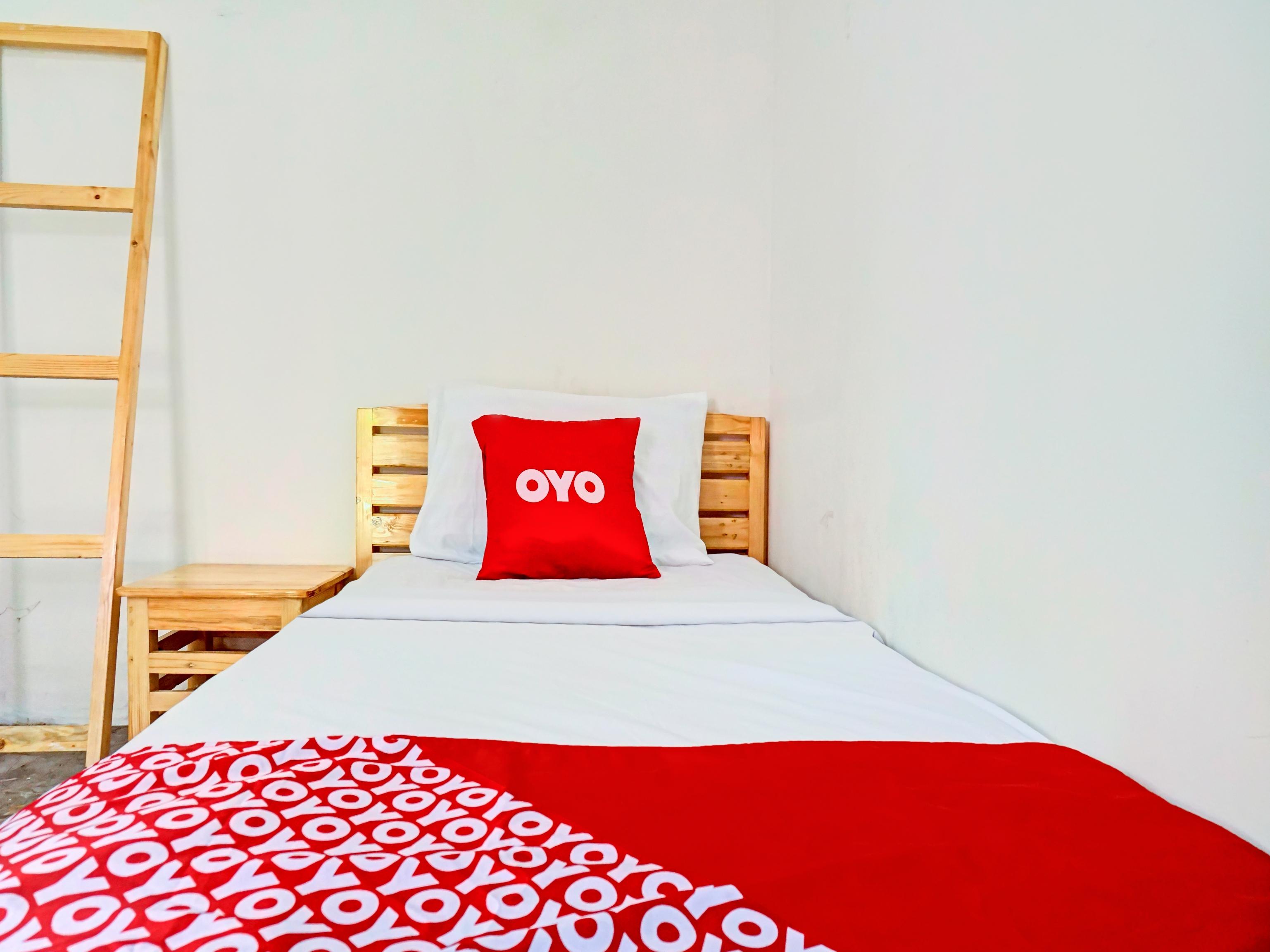 Super Oyo 90187 Puri Allisa Syariah Serang Luaran gambar