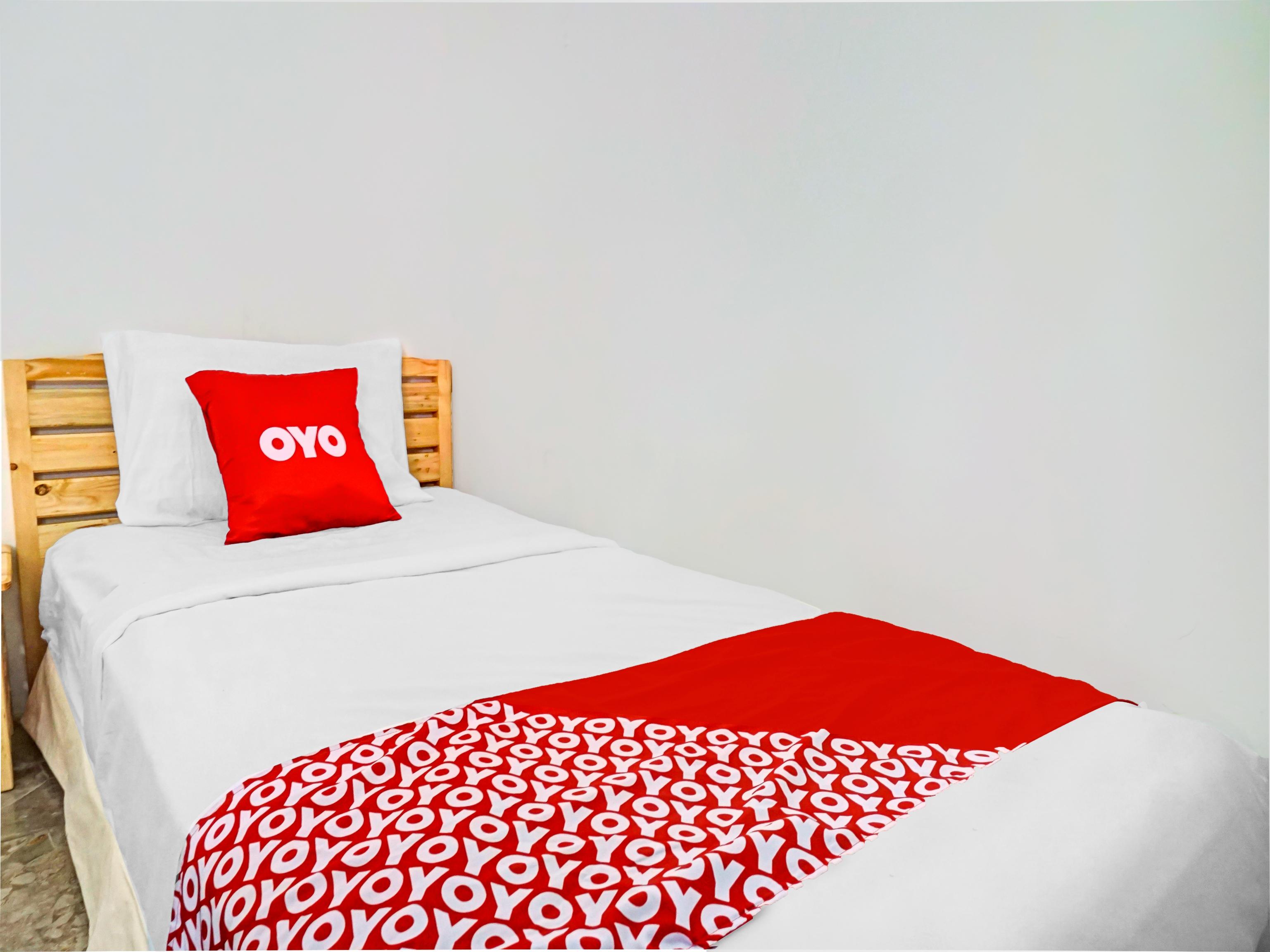 Super Oyo 90187 Puri Allisa Syariah Serang Luaran gambar